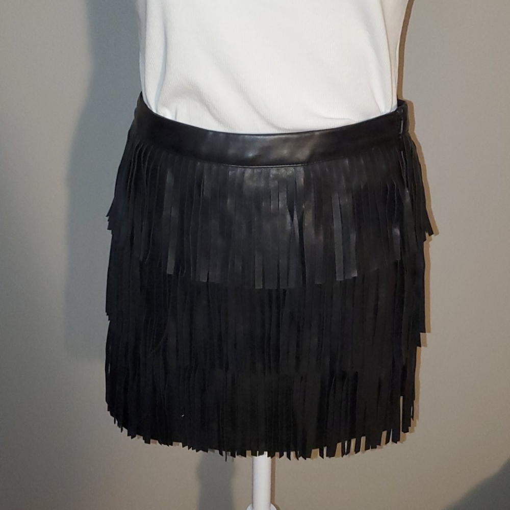 FOREVER 21 Black Leather Skirt/Size Small